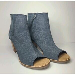 TOMS Ankle Booties Peep Toe Women's 8 Gray Floral Cutout Block Heel Side Zip EUC